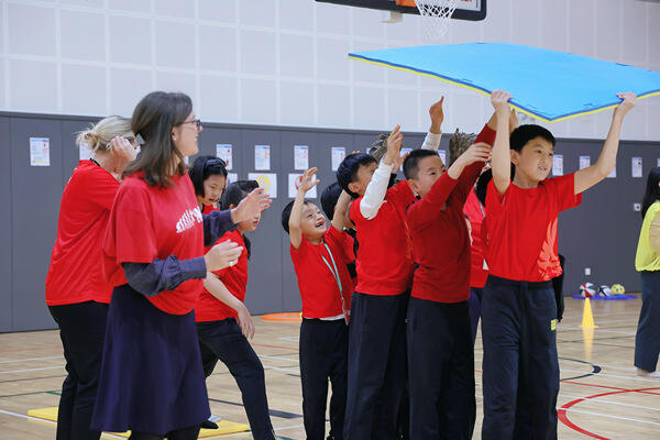 学生集会 - 首次学院活动,南通惠立学校
